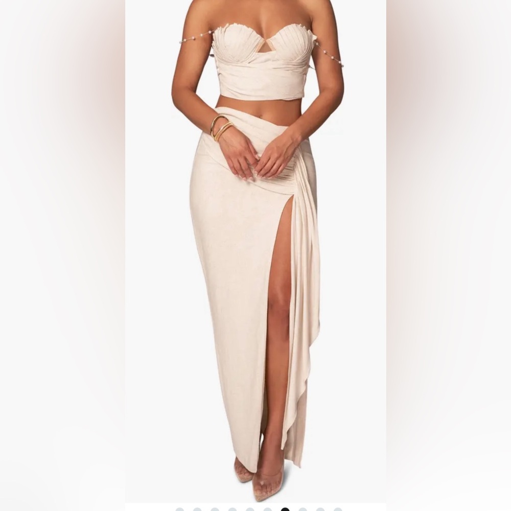 Elegant Cream Maxi Skirt
